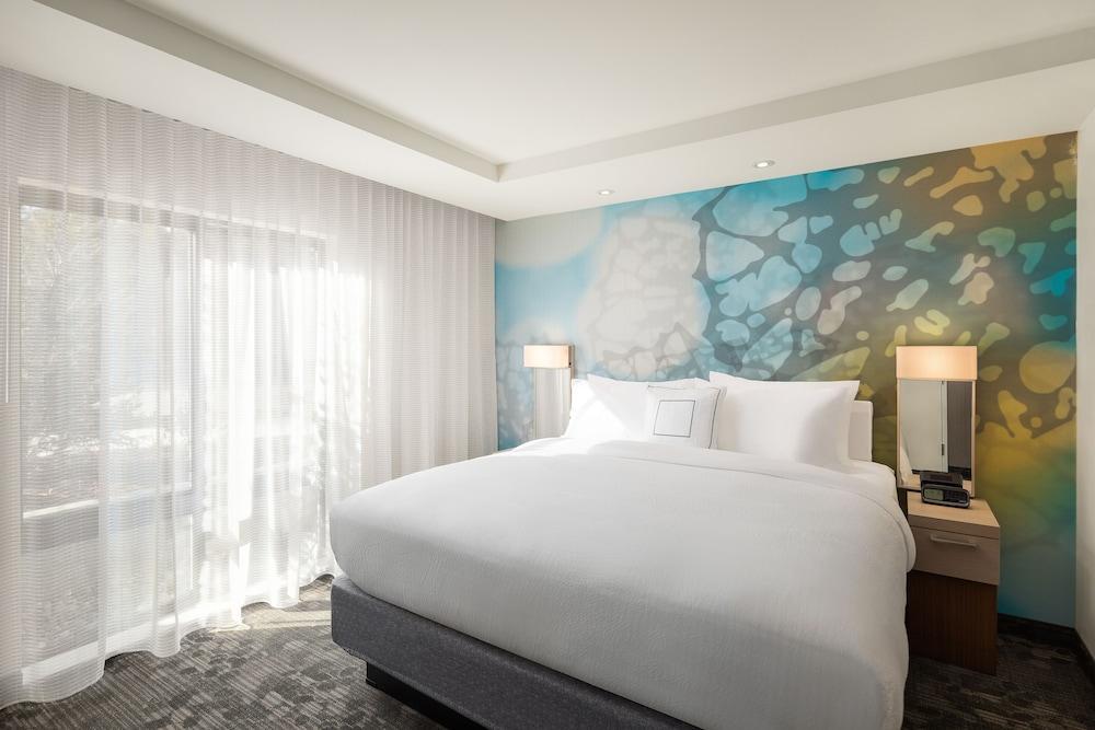 Courtyard By Marriott Seattle Northgate Hotell Exteriör bild
