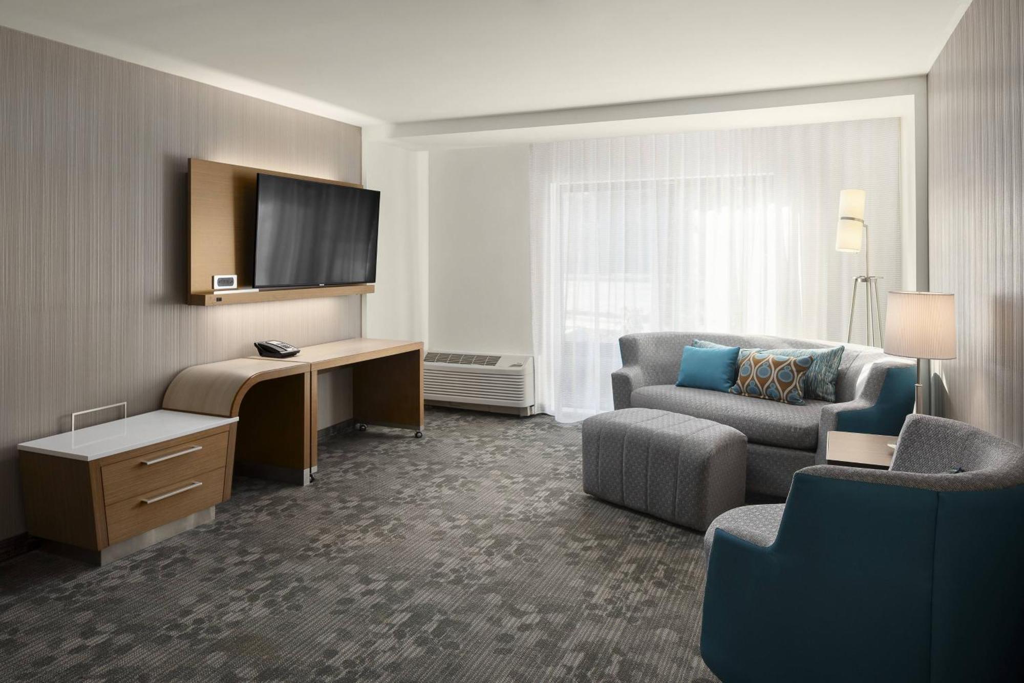 Courtyard By Marriott Seattle Northgate Hotell Exteriör bild