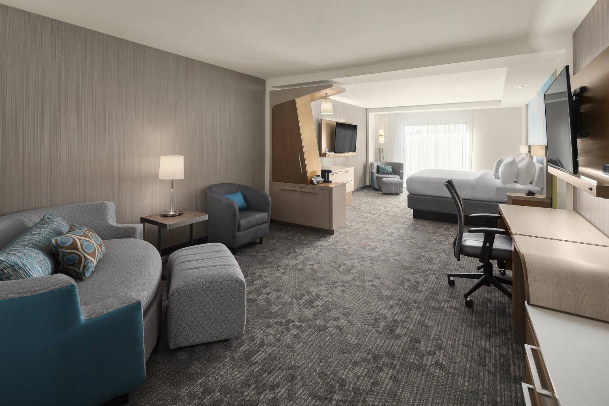Courtyard By Marriott Seattle Northgate Hotell Exteriör bild